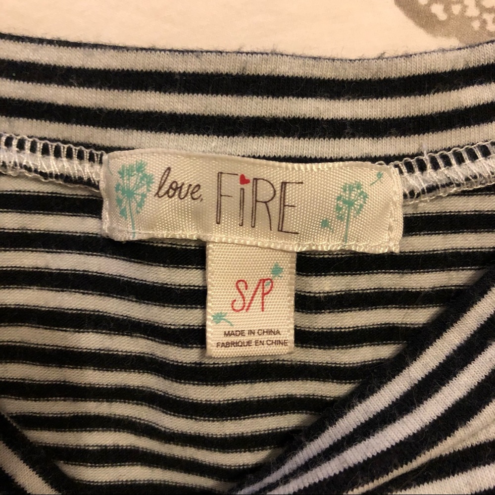 Love fire striped jersey dress with patches. Cute! - Picture 4 of 5